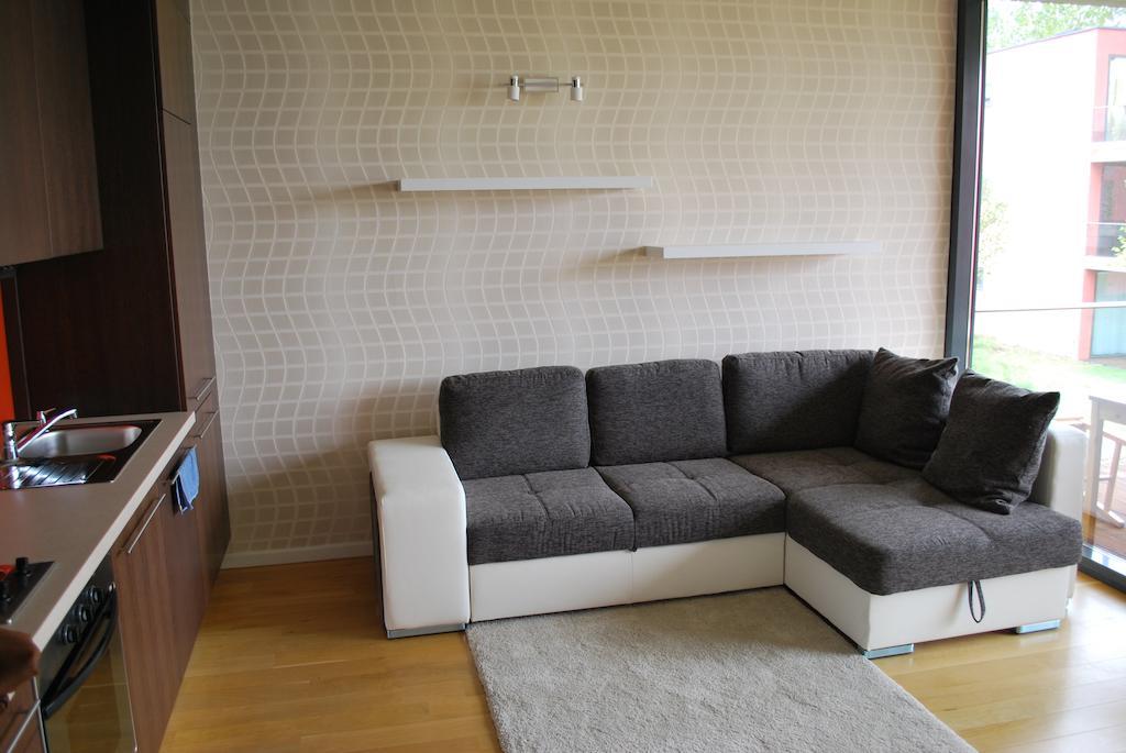 Bl Bavaria Yachtclub & Apartments Balatonlelle Rom bilde