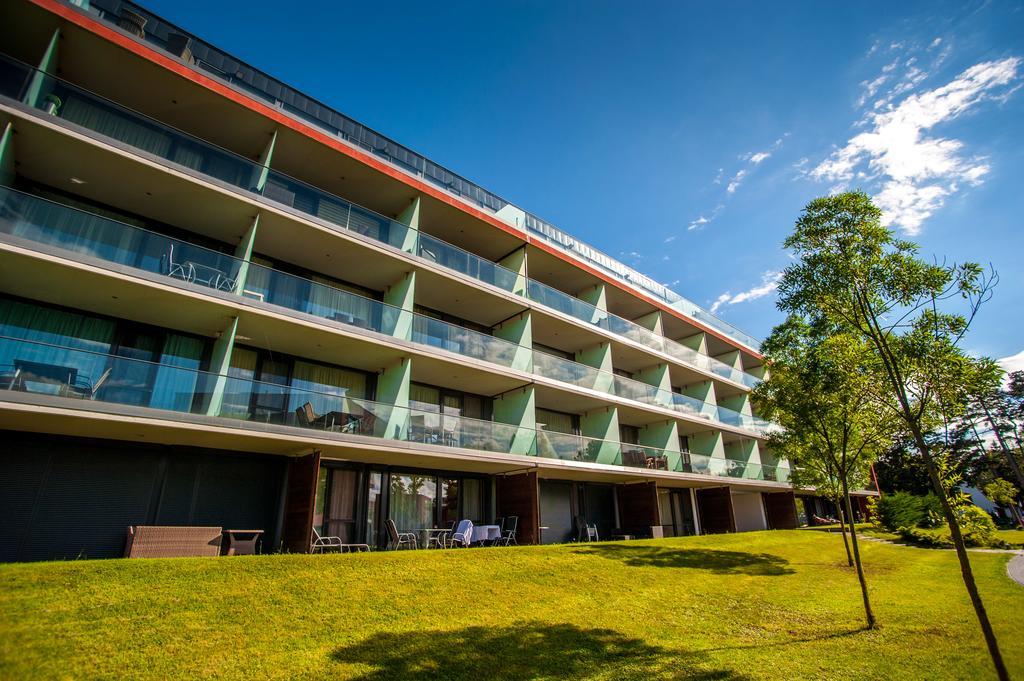 Bl Bavaria Yachtclub & Apartments Balatonlelle Eksteriør bilde