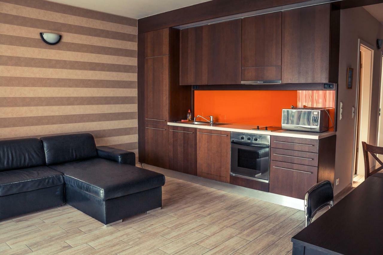 Bl Bavaria Yachtclub & Apartments Balatonlelle Eksteriør bilde